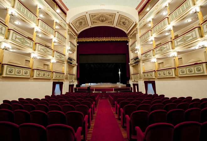 006.0 Foggia - Teatro Umberto Giordano
